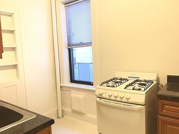 5th image of 3525 29th St APT C1