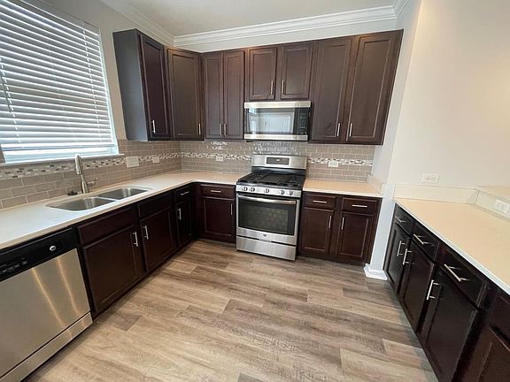 5th image of 1785 Perla Dr