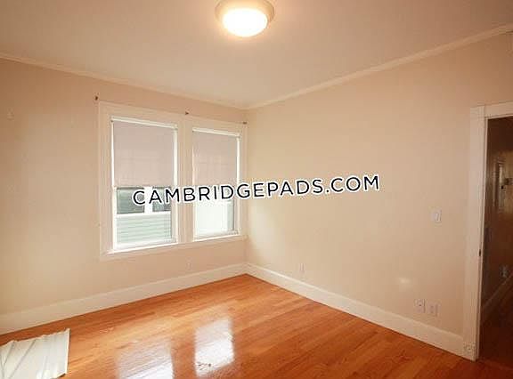 4th image of 52 Maple Ave #U1aa