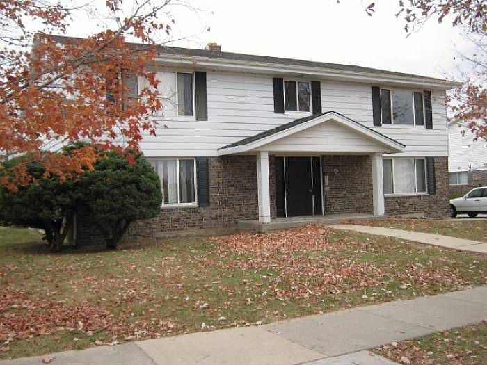 8915 N. 85th St. Apt. 4