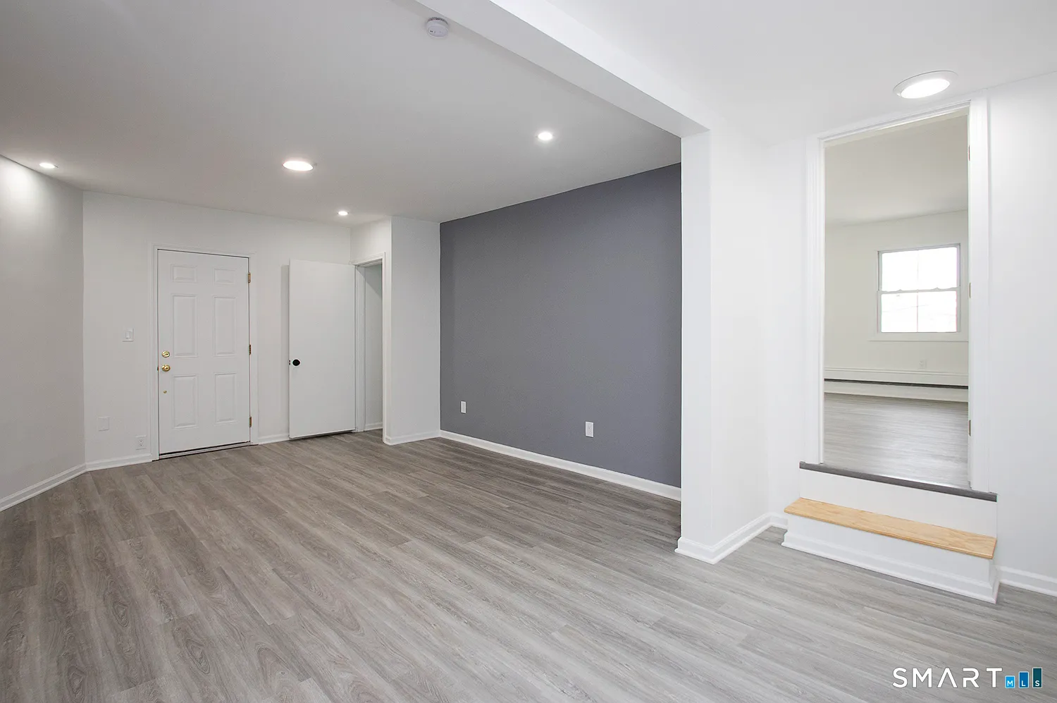 4 bed, 2.0 bath, 1700 sqft, $3,200 — Photo 1