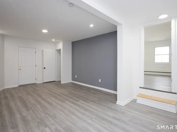 2879 Fairfield Ave, Bridgeport, CT