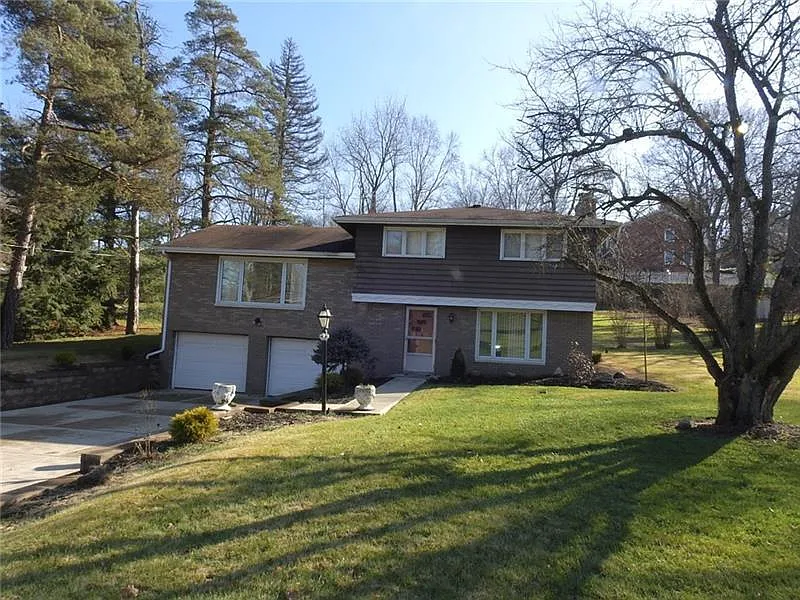524 E McMurray Rd photo 1