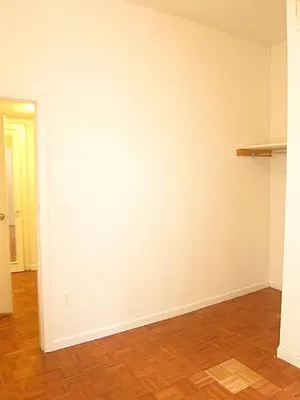 Rented by Kian Realty | media 10