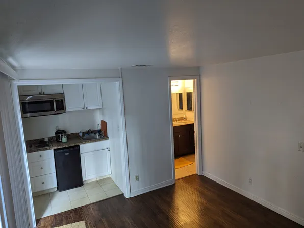 (undisclosed Address), Oxnard, CA 93035