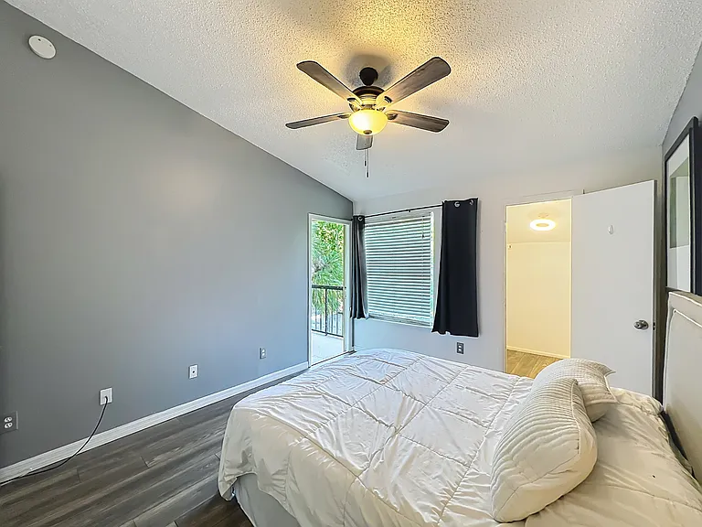 1940 Lake Atriums Cir #112 — Photo 8