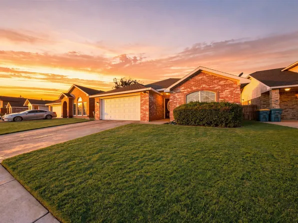 737 Nelson Dr, Cedar Hill, TX 75104