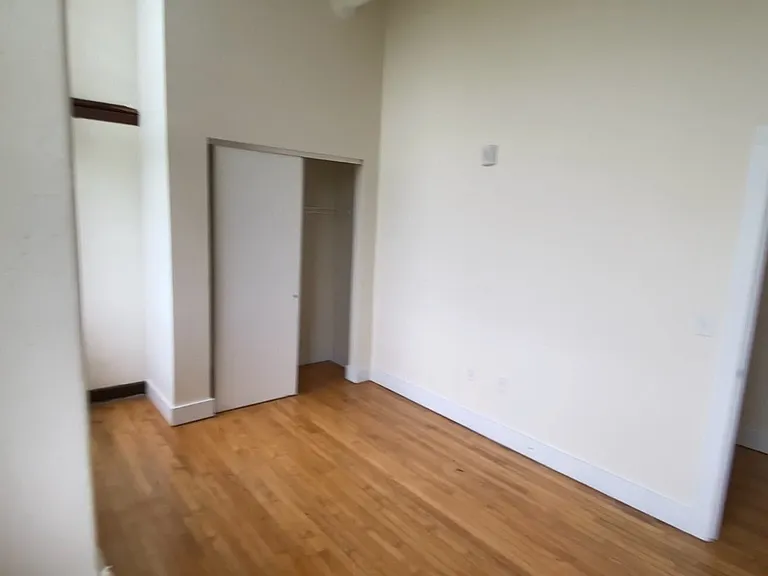 1710 Bruce Ave — Photo 5