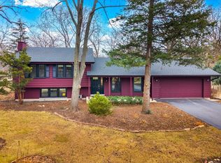 8S295 College Rd, Naperville, IL 60540