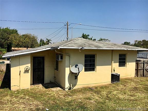 5th image of 10490 NW 22nd Ave