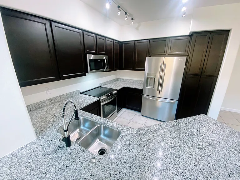 2150 W Alameda Rd #1178 — Photo 1