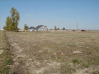 4th image of 18095 Midland Blvd