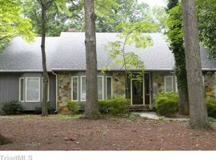 1403 McDowell Dr, Greensboro, NC 27408