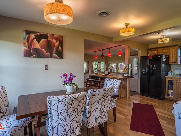 2nd image of 24622 E Wellesley Ave