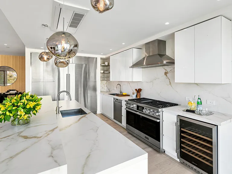 Lumiere at Malcolm - Luxury Homes — Photo 7