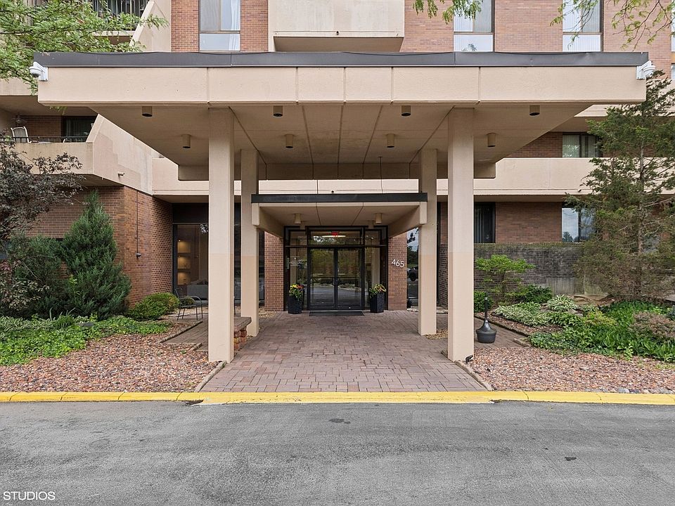 1st image of 465 W Dominion Dr Unit 903