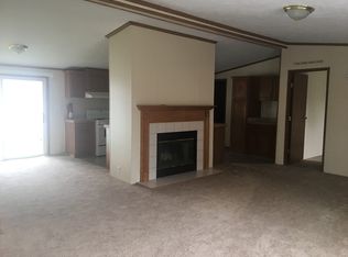 131 Scarlet Oak Ln, Oxford, MI 48371