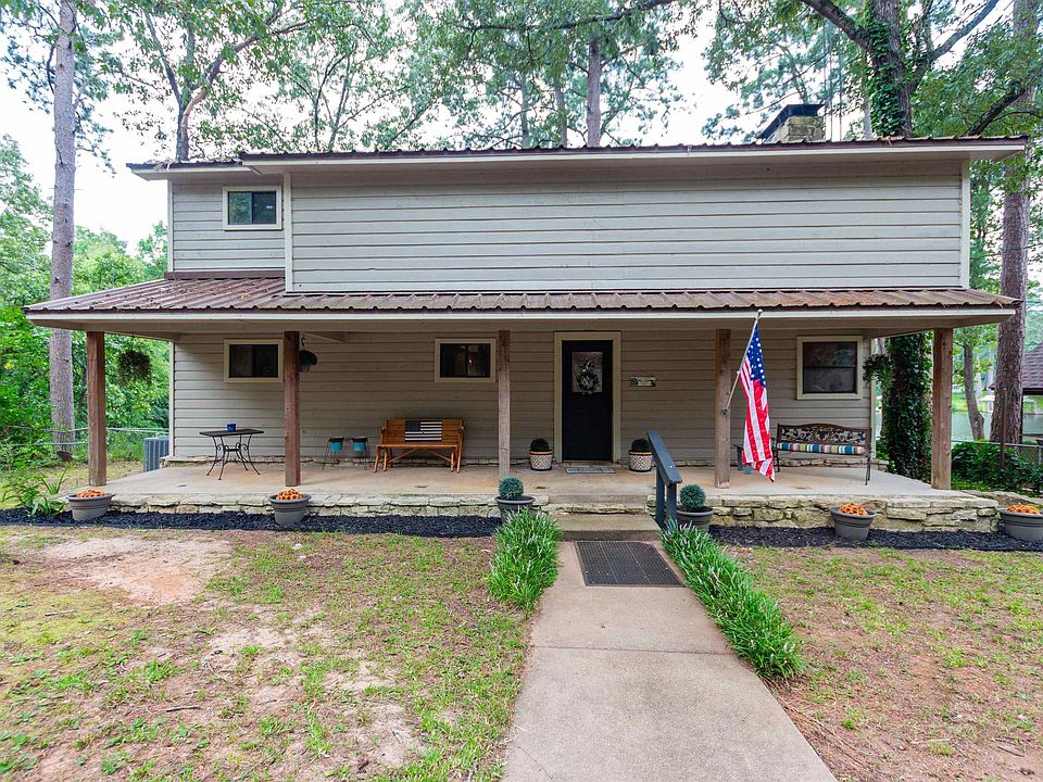 1st image of 115 Lago Vista Ln