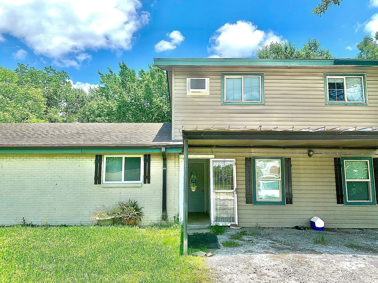 110 Farm Dr. — Photo 1