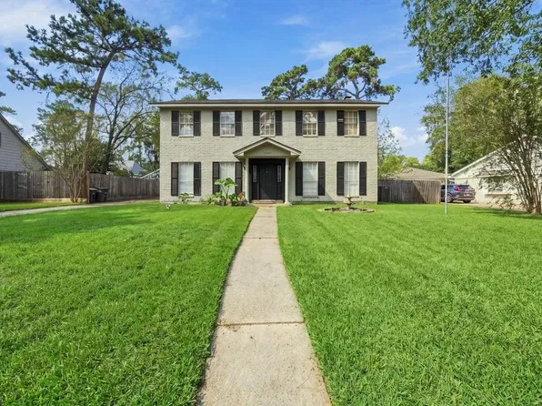 27209 Wells Ln, Conroe, TX 77385