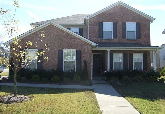 Welcome to 405 Creek Oak Dr.