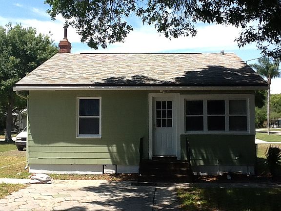 3rd image of 800 43rd Ave N