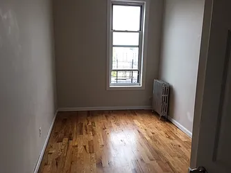 Rented by Premier Metro Realty Corp