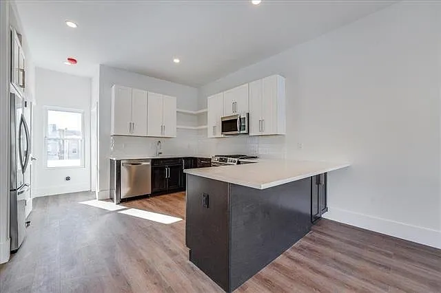 47 Graham St #2 — Photo 4