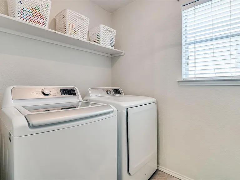 3605 Potomac Dr — Photo 34