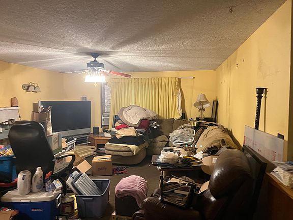 2nd image of 108 Powell Ln