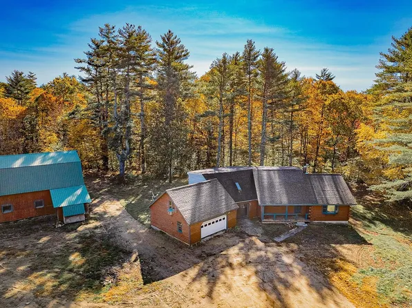 129 McDaniel Shore Drive, Barrington, NH 03825