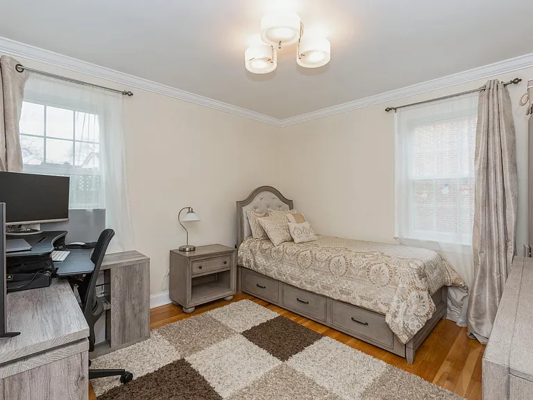 390 Morris Ave #29 — Photo 15