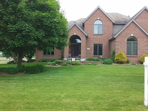 5th image of 1439 Country Club Ln