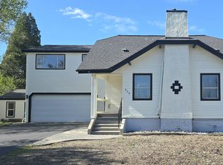 939 N Alameda Ave, Klamath Falls, OR