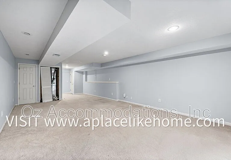 3300 N 103rd Pl — Photo 29