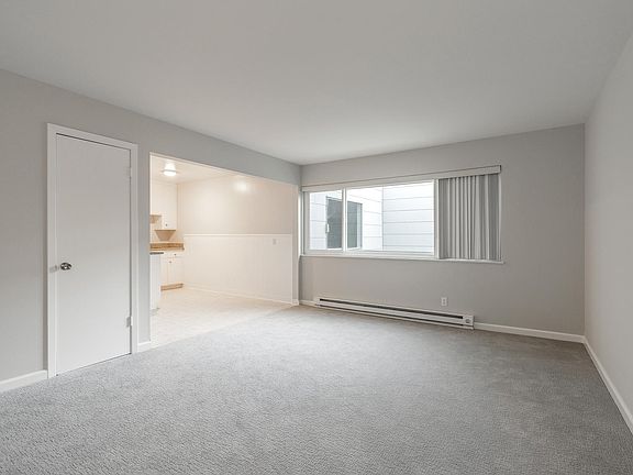 4th image of 1266 18th Ave #5