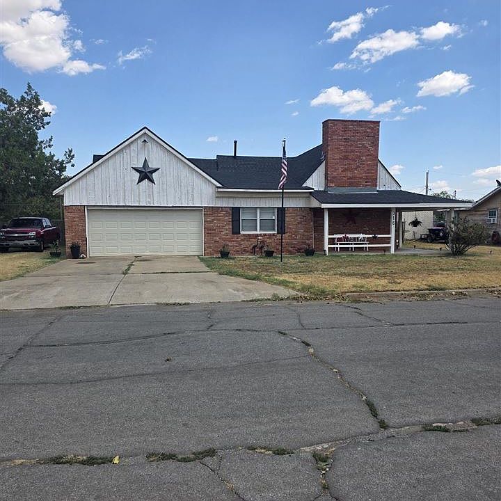 1st image of 316 S 16th St