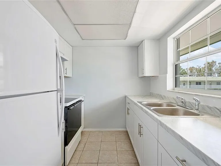 1433 S Belcher Rd #G16 — Photo 2