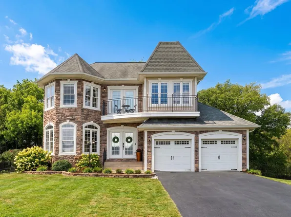 29 Foxcrest Rdg, Staunton, VA 24401