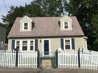 5 Grove St, Methuen, MA 01844