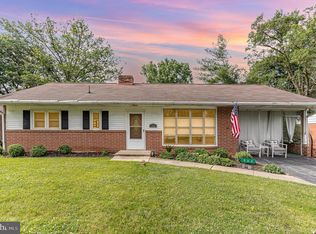 563 E Hummelstown St, Elizabethtown, PA 17022