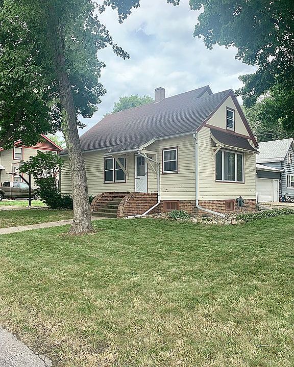 1st image of 5 Park Ct