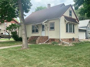 5 Park Ct, Storm Lake, IA 50588