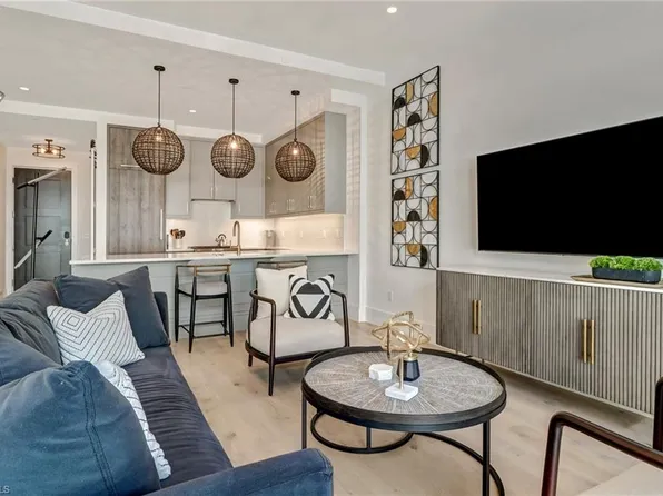 850 Central AVE #209, NAPLES, FL 34102