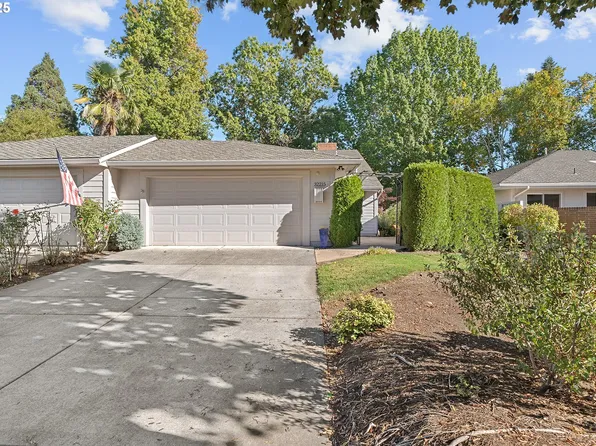 32215 SW East Lake Point, Wilsonville, OR 97070