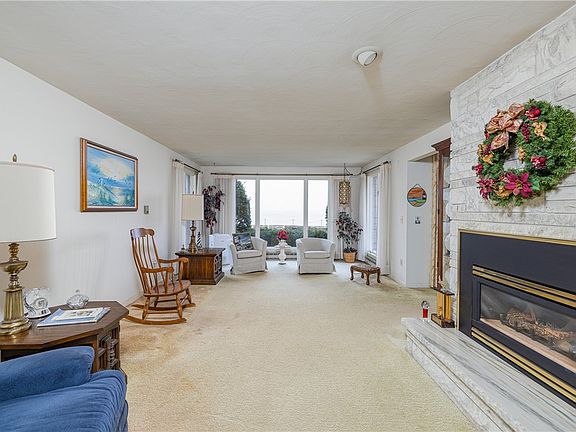 5th image of 12 Lighthouse Rd