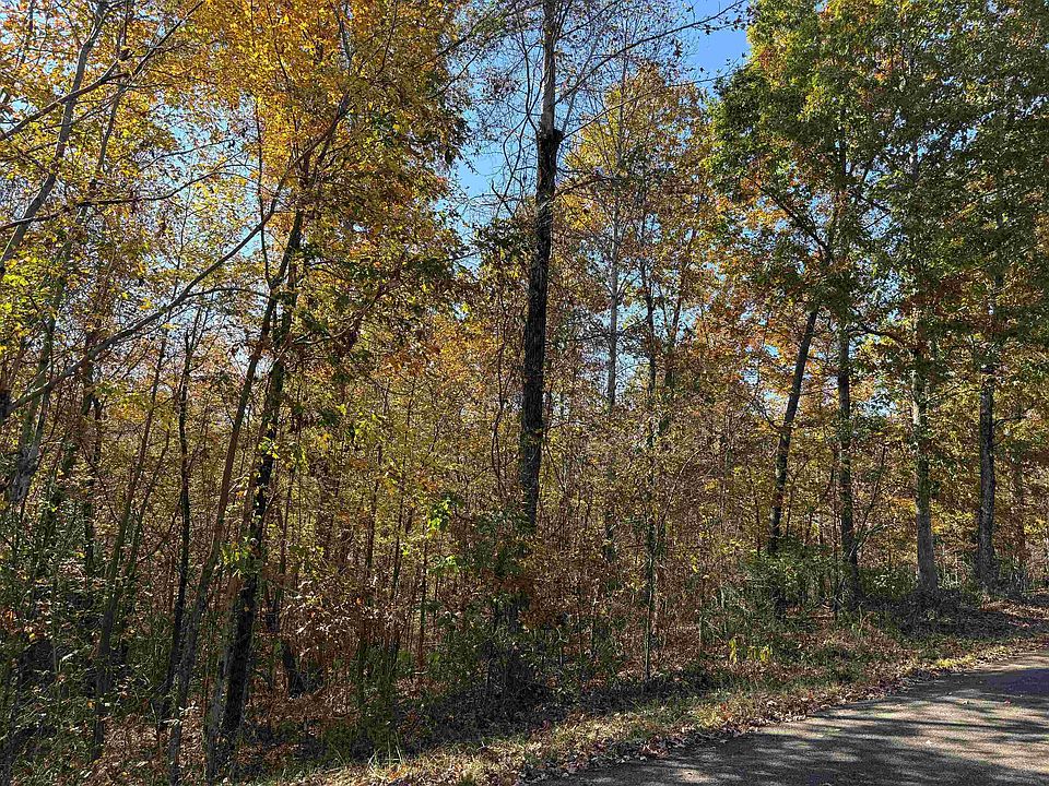1st image of 2 Woods Cliff Ln