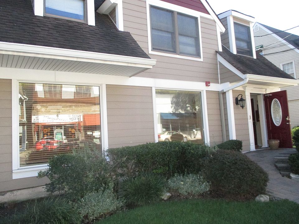 1st image of 548 Franklin Ave #2