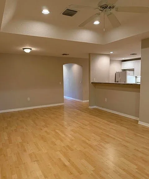 1739 N Dovetail Dr — Photo 3