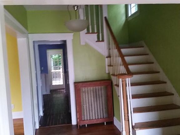 entry and stairs to 2nd floor